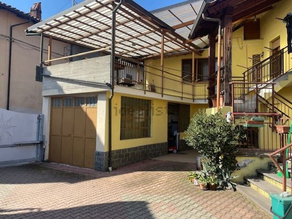 pentavano in vendita a Favria