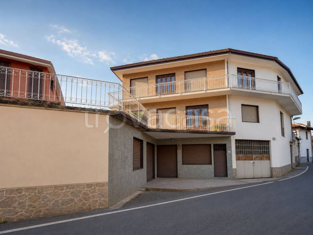 locale di sgombero in vendita a Favria