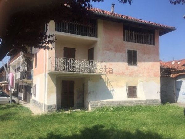 casa indipendente in vendita a Feletto