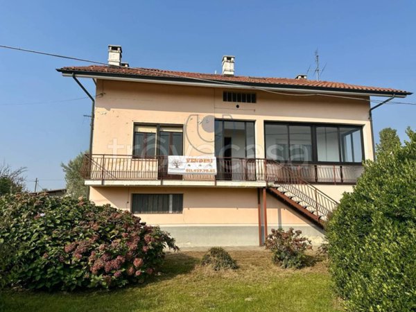 casa indipendente in vendita a Feletto