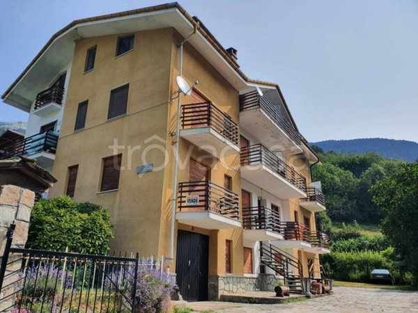 appartamento in vendita a Fenestrelle in zona Mentoulles