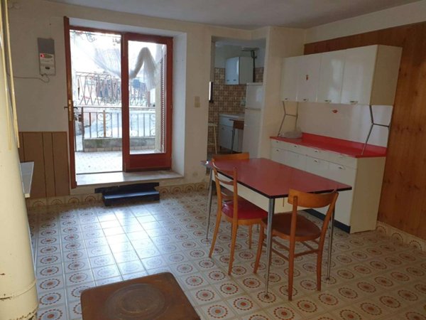 appartamento in vendita a Fenestrelle in zona Chambons