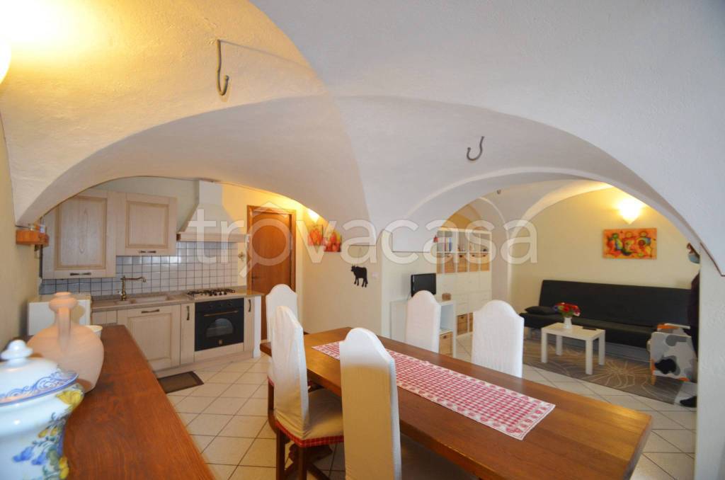 appartamento in vendita a Fenestrelle in zona Mentoulles