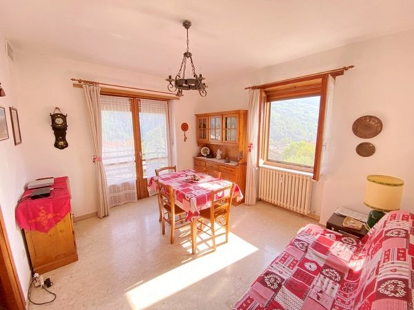 appartamento in vendita a Fenestrelle in zona Mentoulles