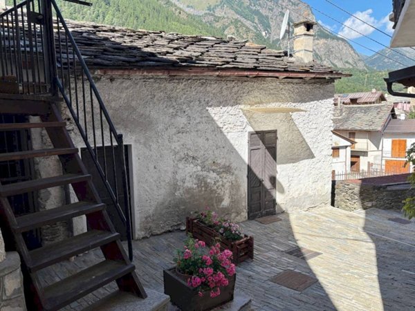 casa semindipendente in vendita a Fenestrelle