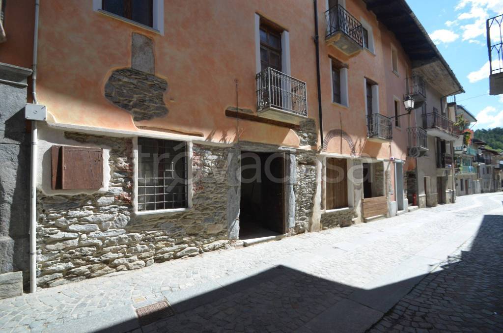 negozio in vendita a Fenestrelle