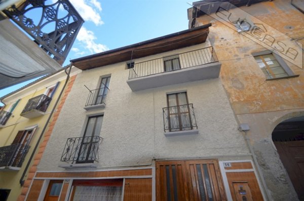 casa indipendente in vendita a Fenestrelle