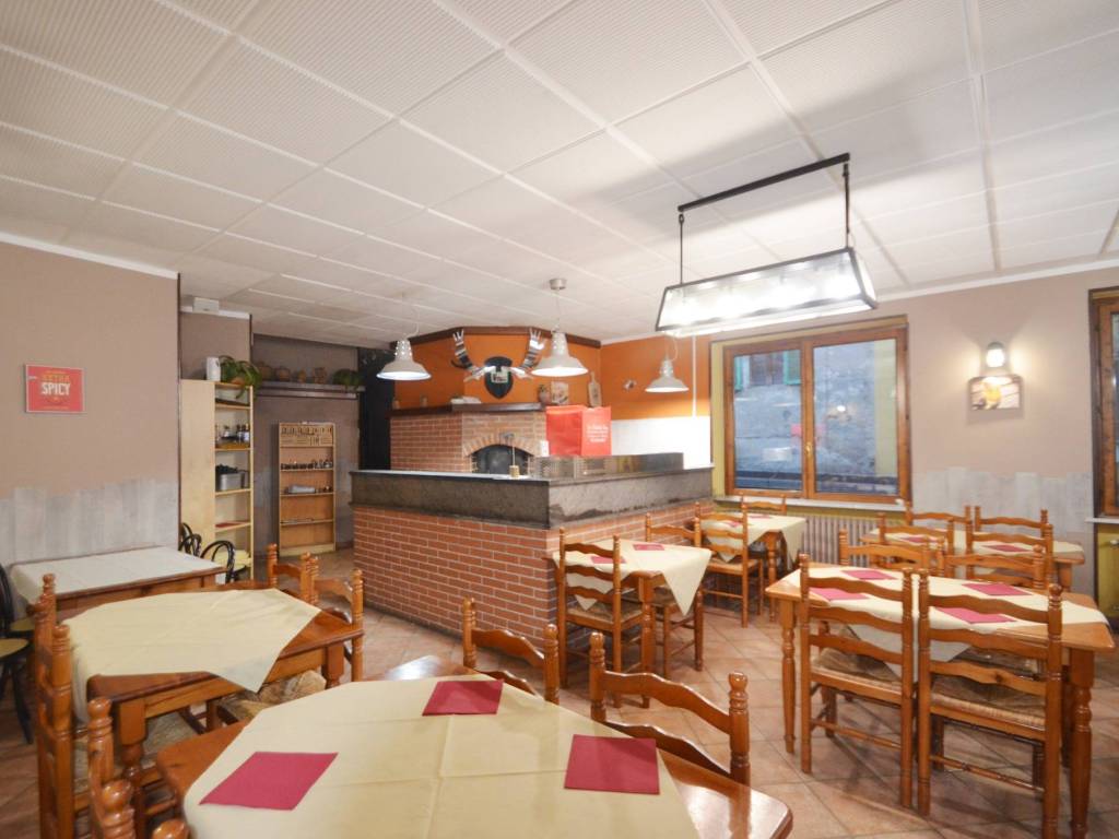 negozio in vendita a Fenestrelle in zona Puy