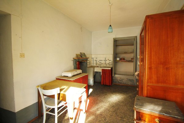 casa indipendente in vendita a Fenestrelle in zona Mentoulles