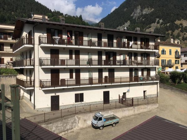 appartamento in vendita a Fenestrelle in zona Puy