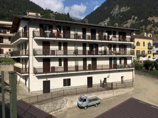 appartamento in vendita a Fenestrelle in zona Puy