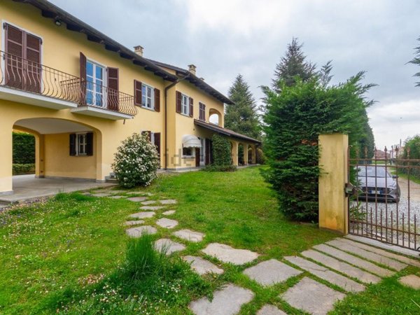 casa indipendente in vendita a Fiano