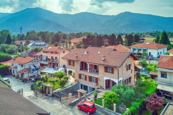 casa indipendente in vendita a Fiano
