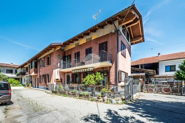casa indipendente in vendita a Fiano in zona San Firmino