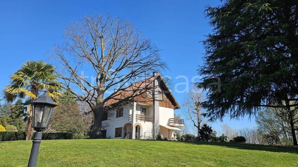 casa indipendente in vendita a Fiano