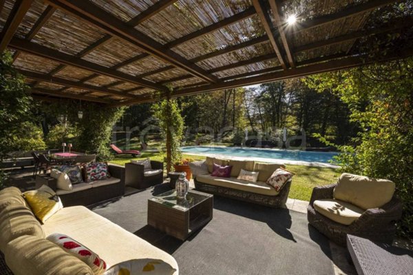 casa indipendente in vendita a Fiano