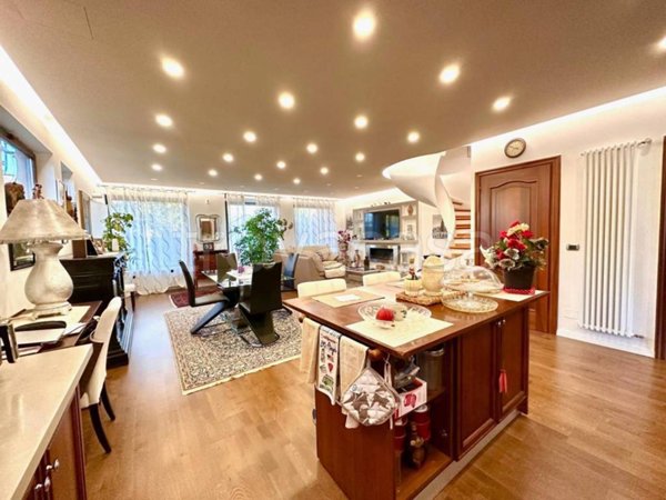 casa indipendente in vendita a Fiano