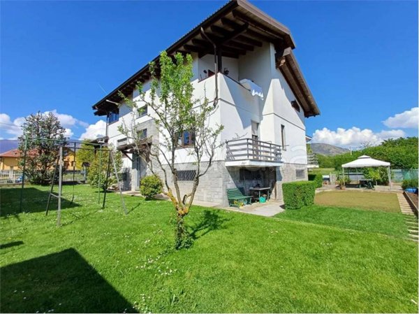 casa indipendente in vendita a Fiano