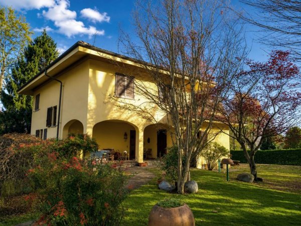 casa indipendente in vendita a Fiano
