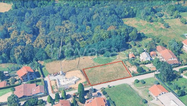 terreno agricolo in vendita a Fiano