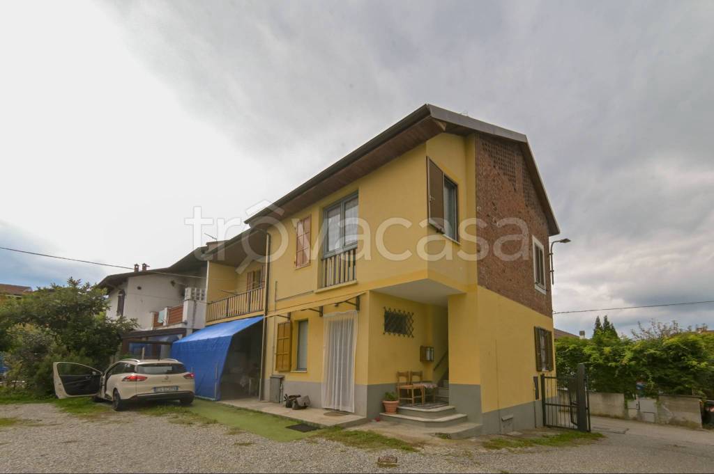 casa indipendente in vendita a Fiano