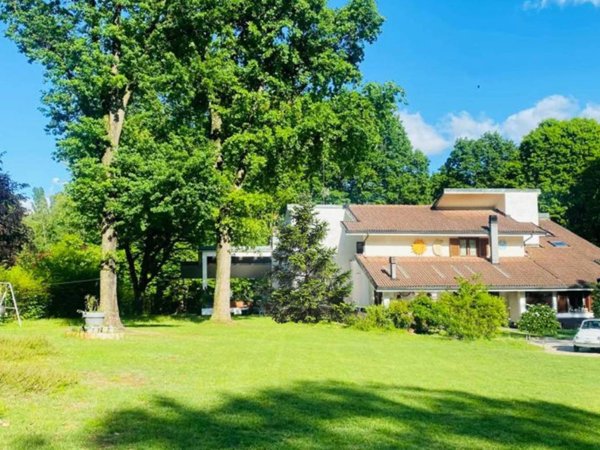 casa indipendente in vendita a Fiano