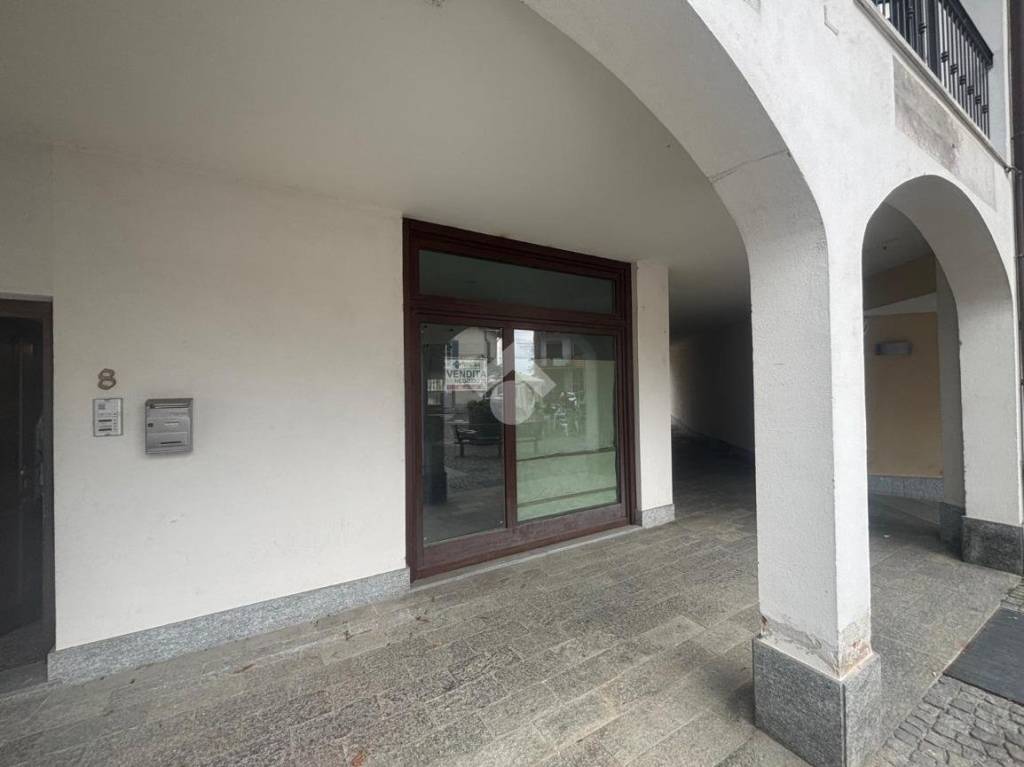 negozio in vendita a Fiano in zona Gerbidi