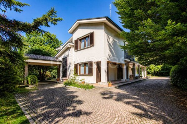 casa indipendente in vendita a Fiano