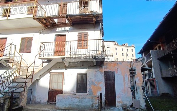 appartamento in vendita a Fiorano Canavese