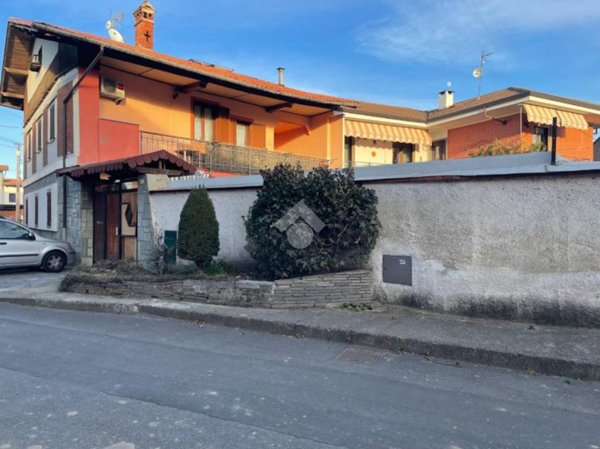 casa indipendente in vendita a Foglizzo