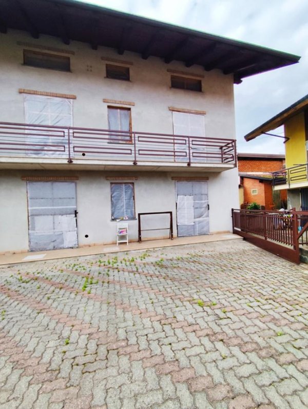 casa indipendente in vendita a Foglizzo