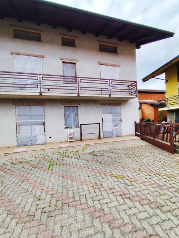casa indipendente in vendita a Foglizzo