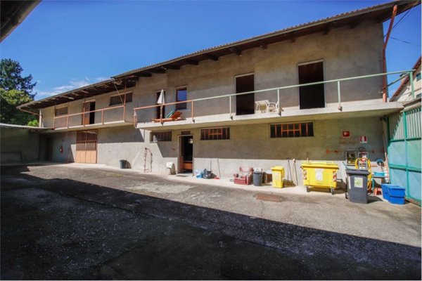 locale commerciale in vendita a Foglizzo