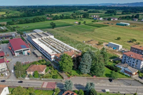 locale commerciale in vendita a Foglizzo