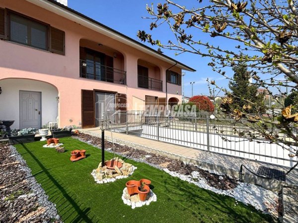 casa indipendente in vendita a Foglizzo