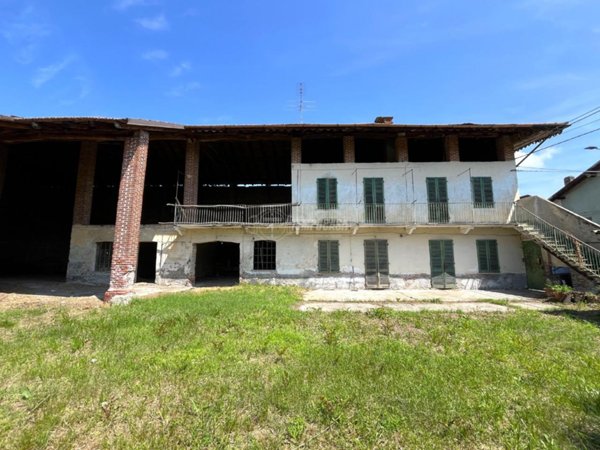 casale in vendita a Foglizzo