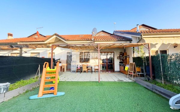 casa indipendente in vendita a Foglizzo