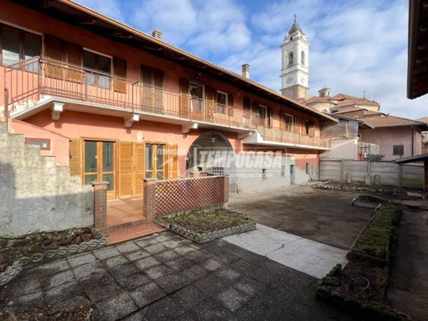 casale in vendita a Foglizzo