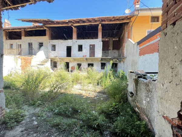 rudere in vendita a Foglizzo