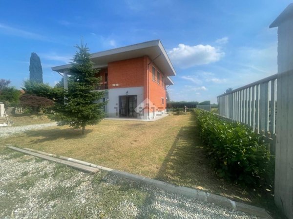 casa indipendente in vendita a Foglizzo