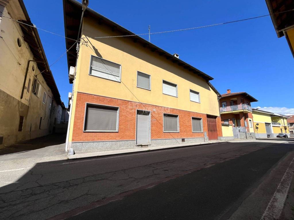 casa indipendente in vendita a Foglizzo
