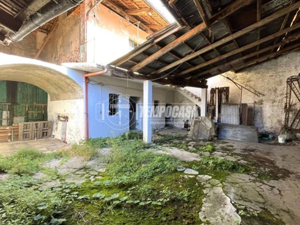 casa indipendente in vendita a Foglizzo