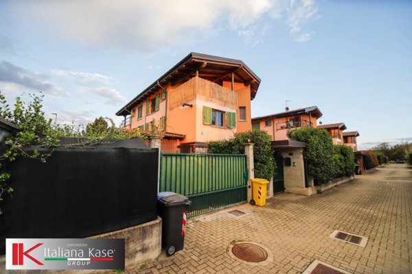 casa indipendente in vendita a Foglizzo