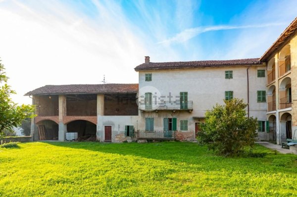 casa semindipendente in vendita a Foglizzo