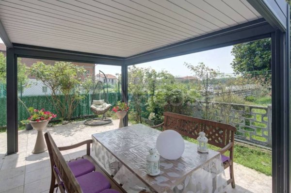 casa indipendente in vendita a Foglizzo