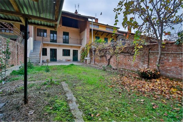 casa semindipendente in vendita a Foglizzo