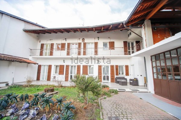 casa semindipendente in vendita a Foglizzo