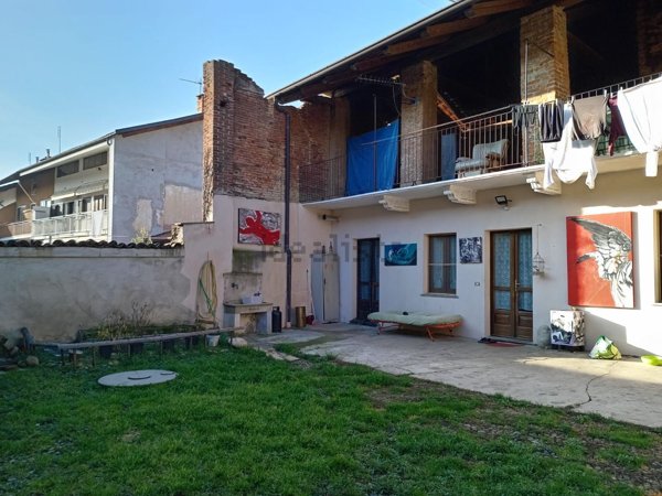 casa indipendente in vendita a Foglizzo