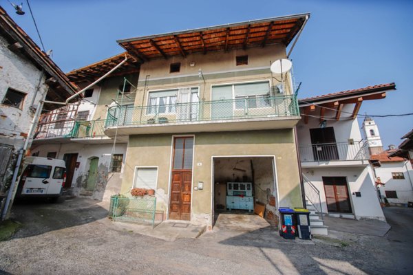 casa semindipendente in vendita a Foglizzo