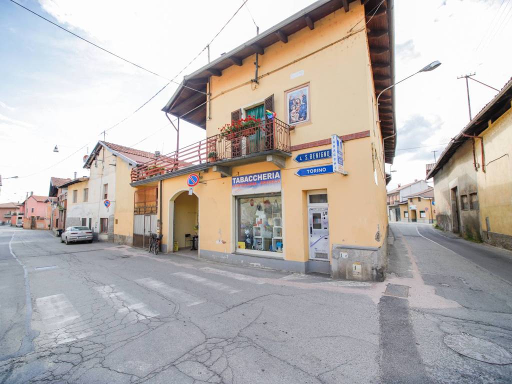 negozio in vendita a Foglizzo